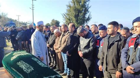 İzmir’de öldürülen taksici memleketi Aydın’da toprağa verildi - Son Dakika Haberleri